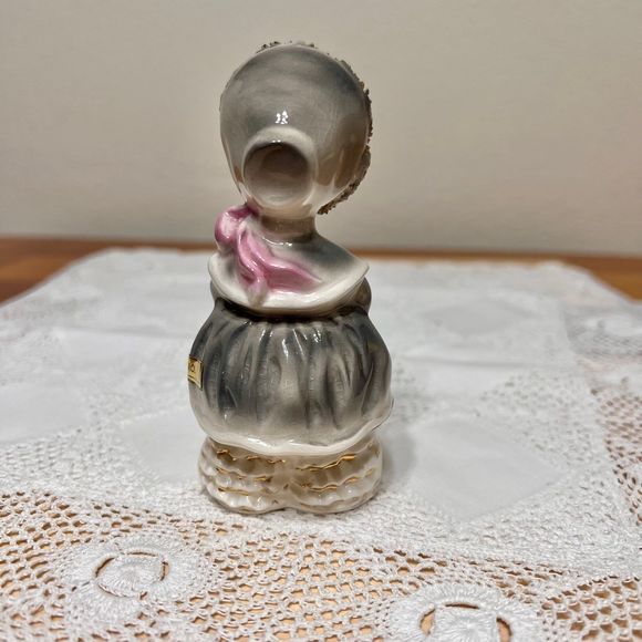 Josef Originals CAROL 1953 Bonnets and Boquet Vintage Figurine - Picture 2 of 9